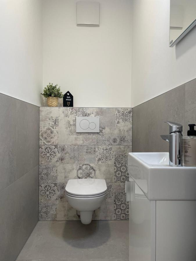 Luxury - Apartment Mit Balkon In Seenaehe กมุนเดน ภายนอก รูปภาพ